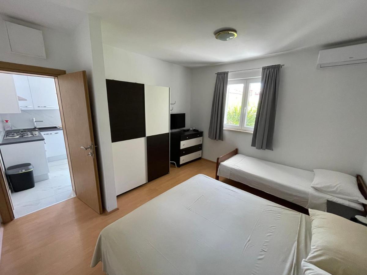 Apartmani Jasminka Vodice Extérieur photo