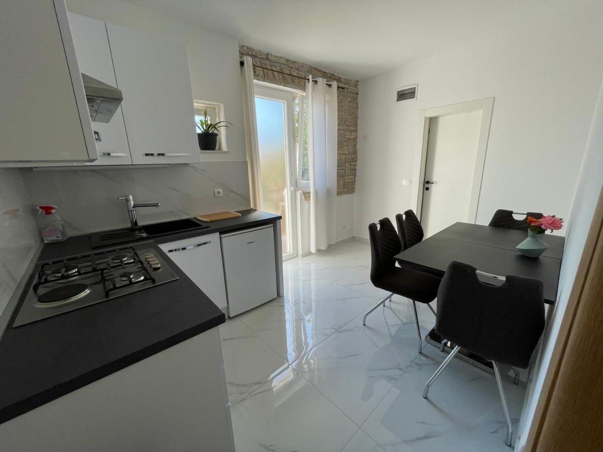 Apartmani Jasminka Vodice Extérieur photo