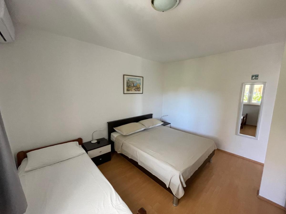 Apartmani Jasminka Vodice Extérieur photo