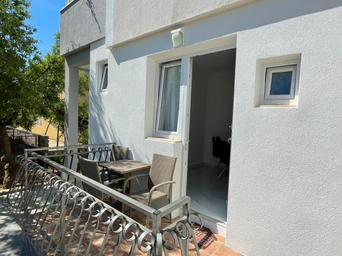 Apartmani Jasminka Vodice Extérieur photo