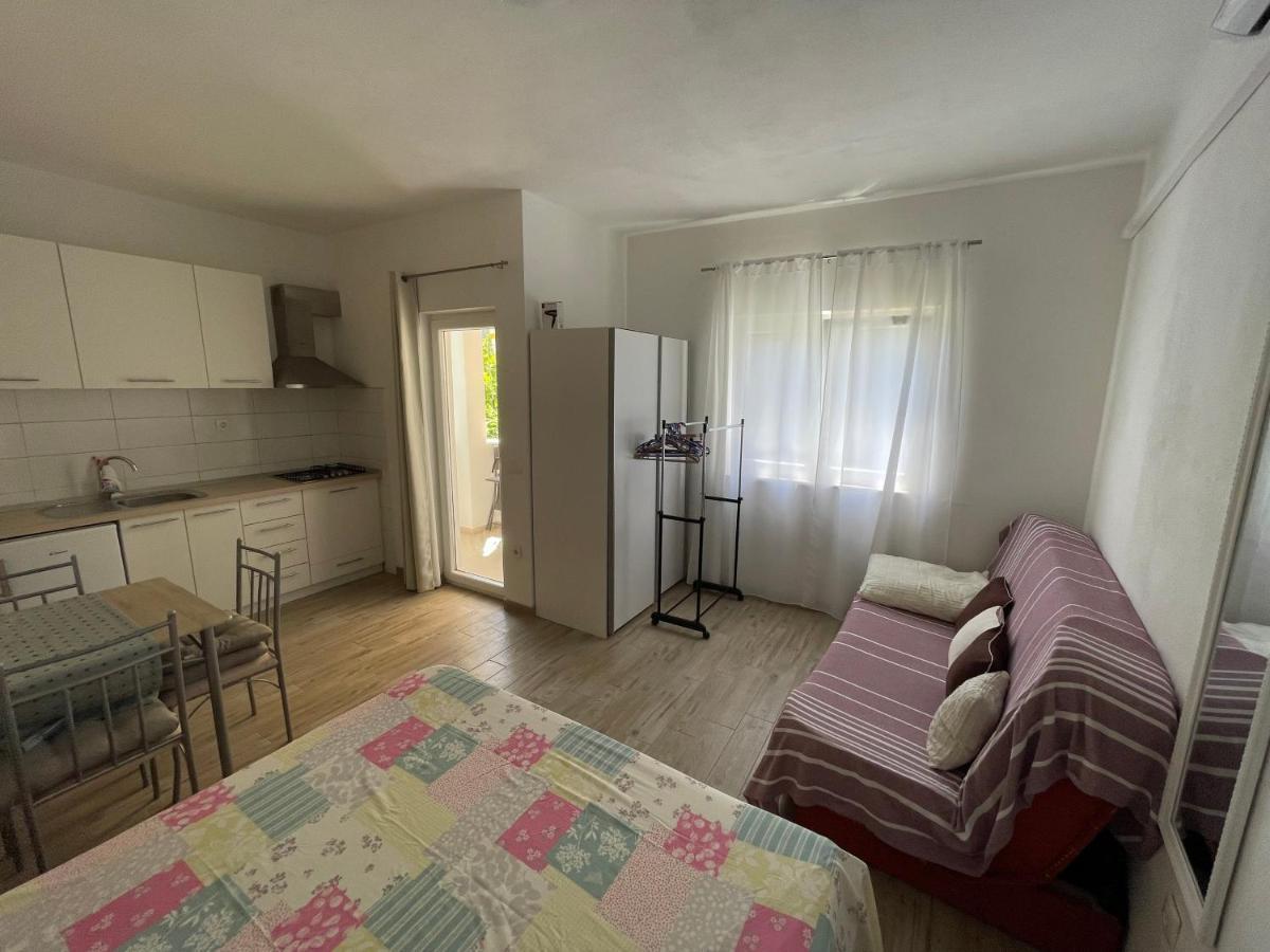Apartmani Jasminka Vodice Extérieur photo